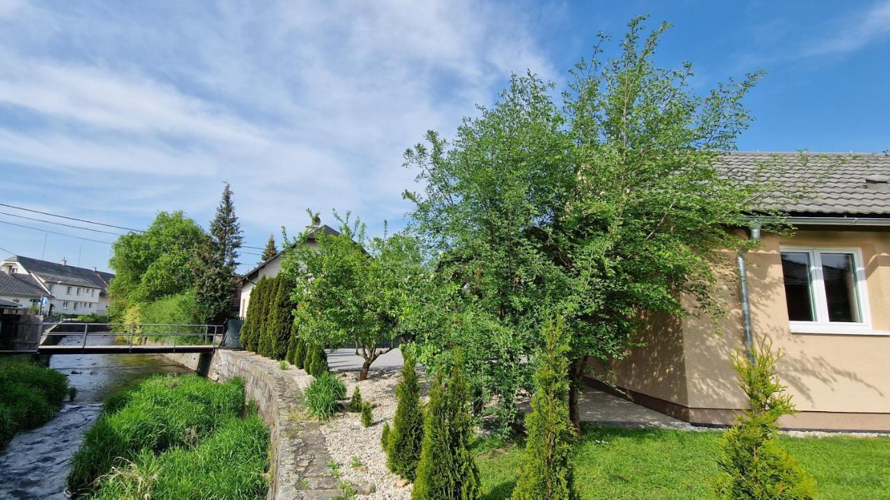 Apartmany Dolosin Velké Losiny Buitenkant foto