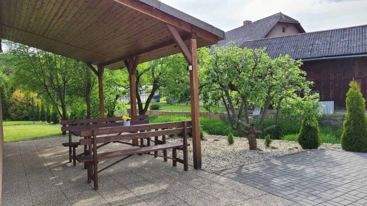 Apartmany Dolosin Velké Losiny Buitenkant foto